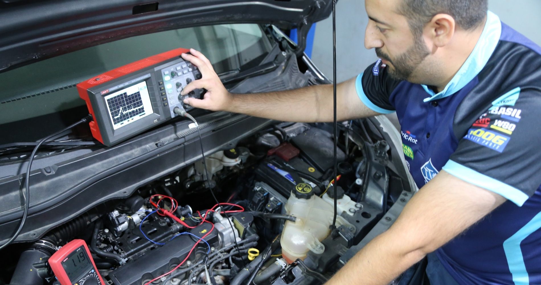 Debajo de la Inyección Electrónica sigue habiendo un motor