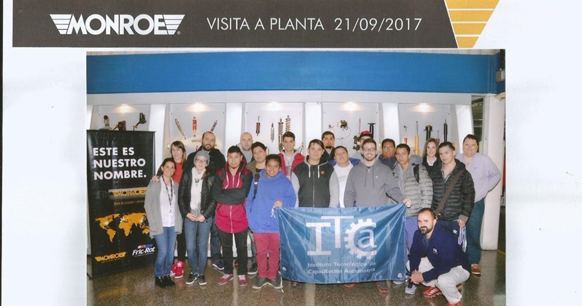 Visita de estudiantes a FRIC-ROT (Rosario)