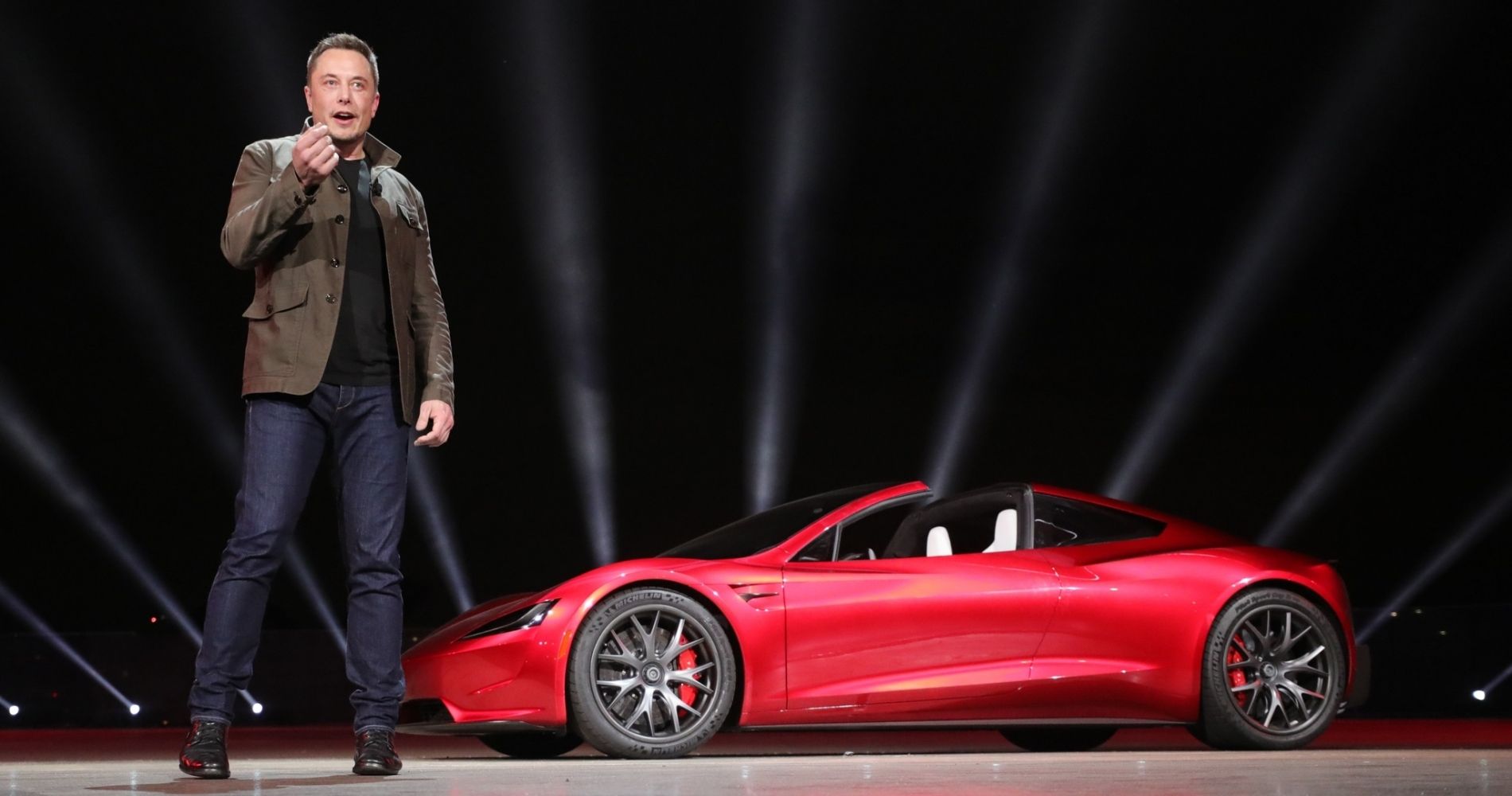 El Tesla Roadster de Elon Musk llegó al espacio