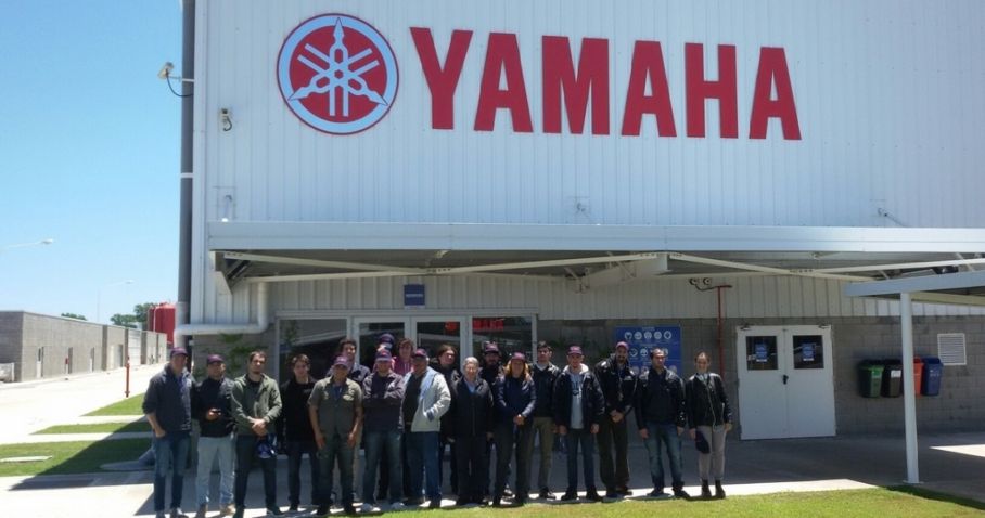 Alumnos del ITCA en Yamaha