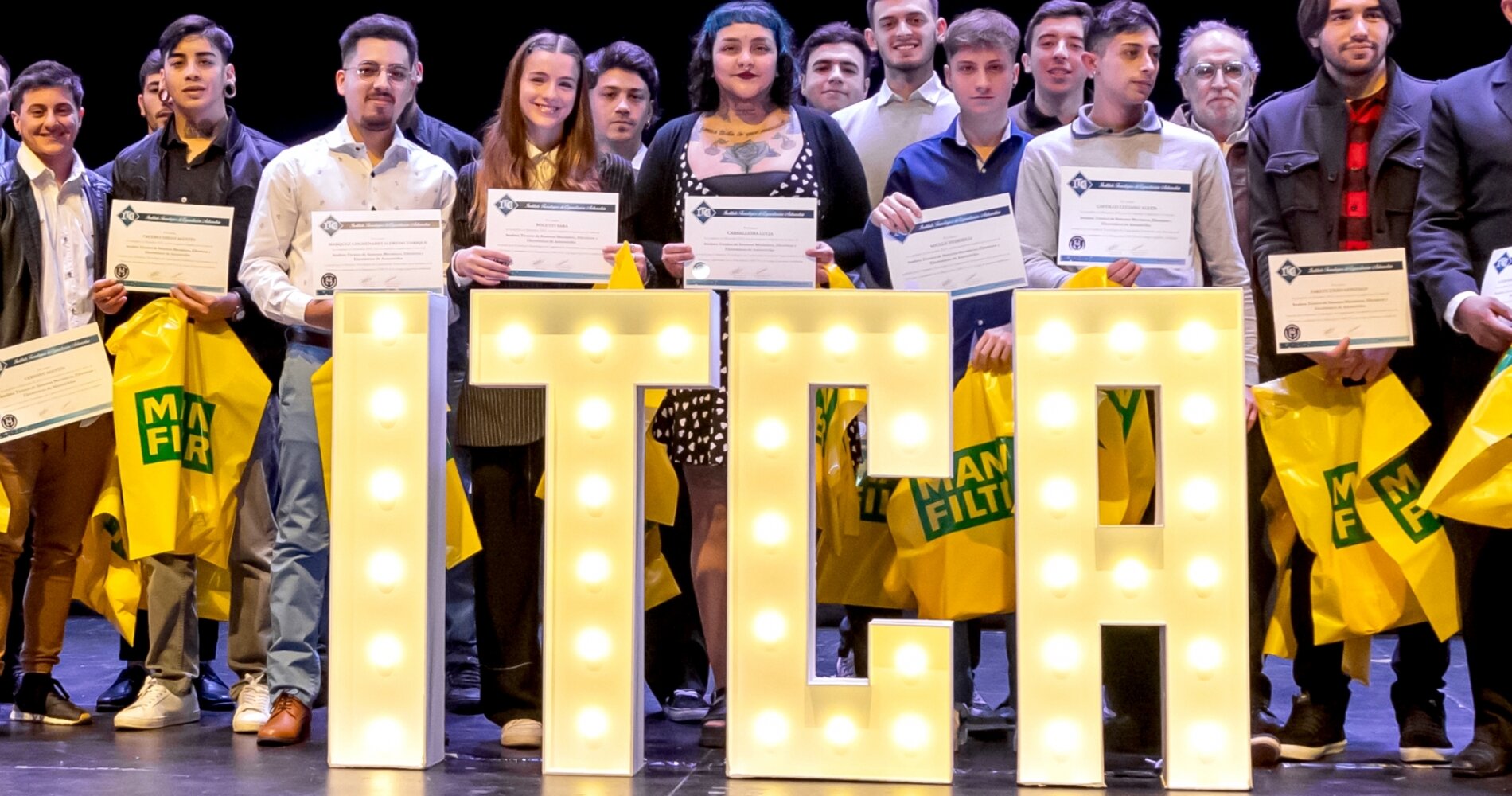 */ITCA realizó su Acto de Graduación 2024 en el Teatro Astral de la Ciudad de Buenos Aires./*
