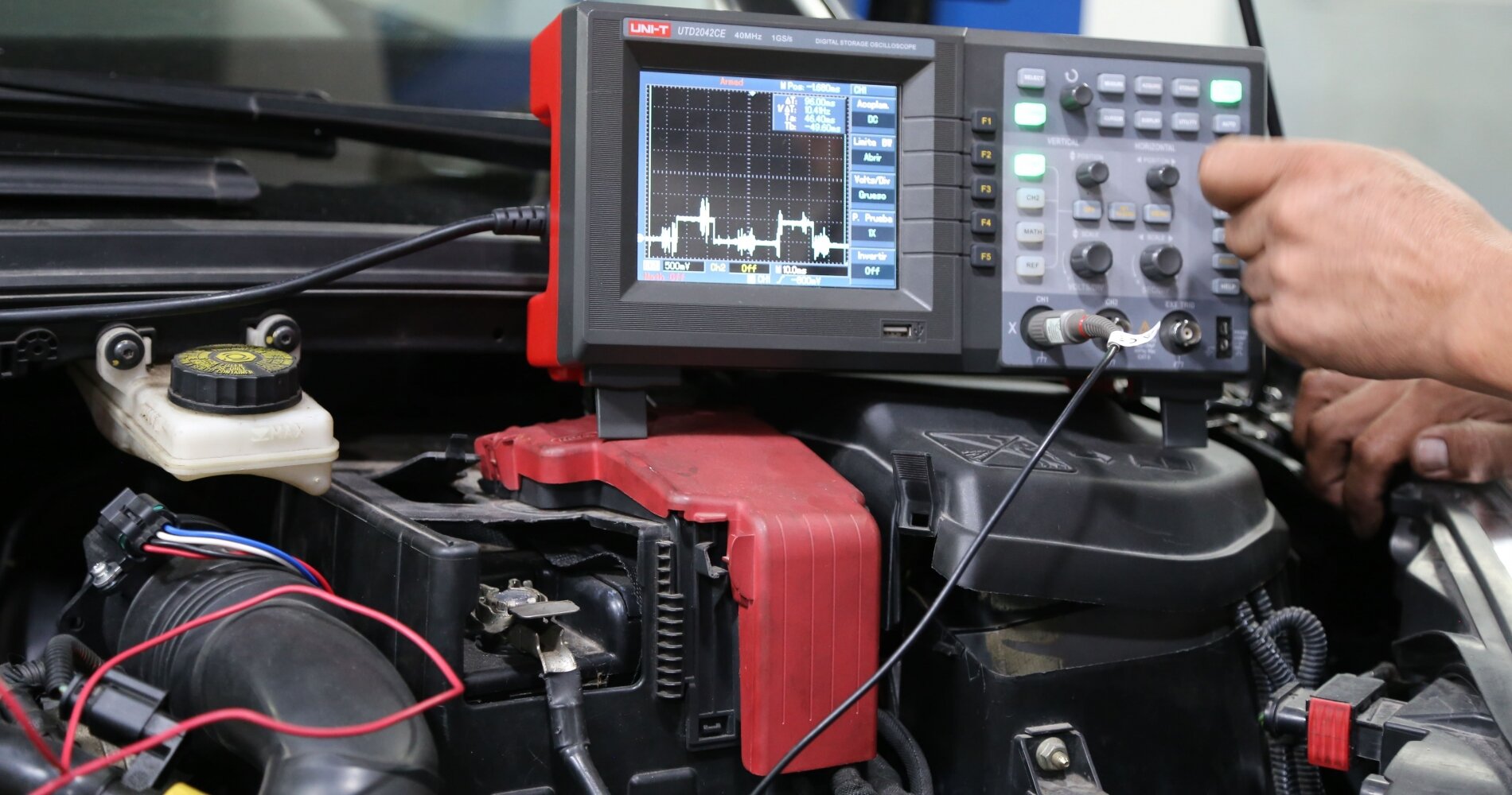 */Sistemas Multiplexados en la Industria Automotriz/*