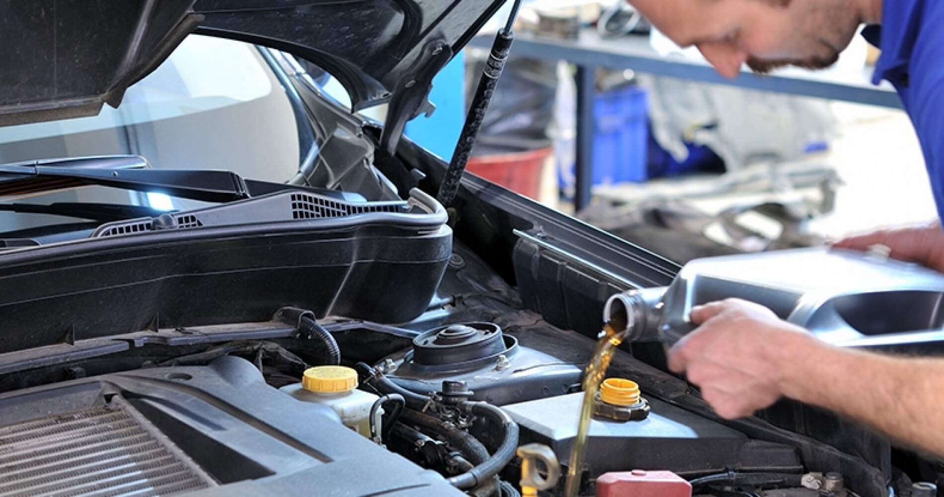 */CÓMO PREPARAR EL AUTO ANTES DE HACER UN VIAJE CORTO/*