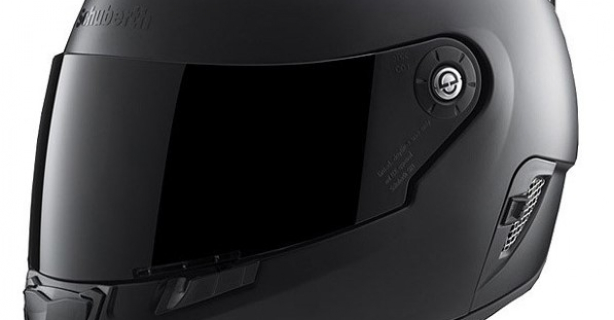 */Casco para motos: Qué tener en cuenta para elegirlo y cuánto cuestan/*