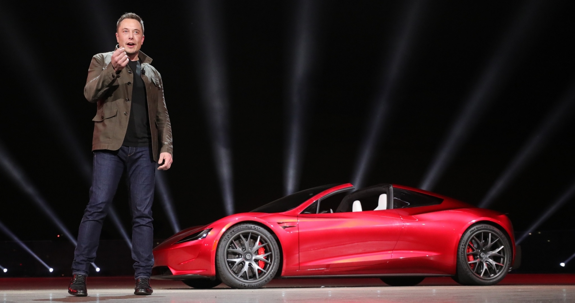 */El Tesla Roadster de Elon Musk llegó al espacio/*